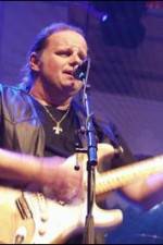 Watch Walter Trout Band in Concert - Germany Vumoo